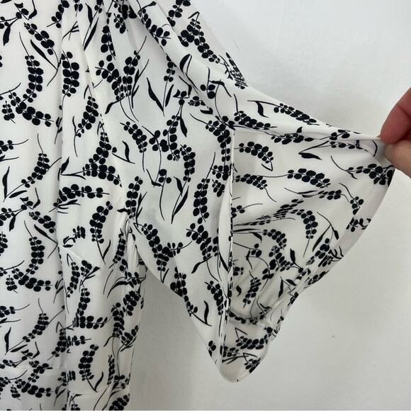 Lewit Black White Floral Silk Slit Neck Tulip Sleeves Dress Size 14 - Picture 6 of 16